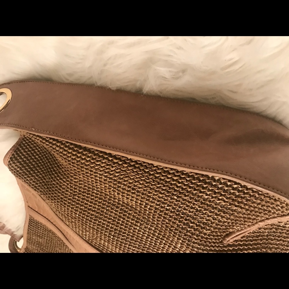 Handbag - Picture 5 of 6
